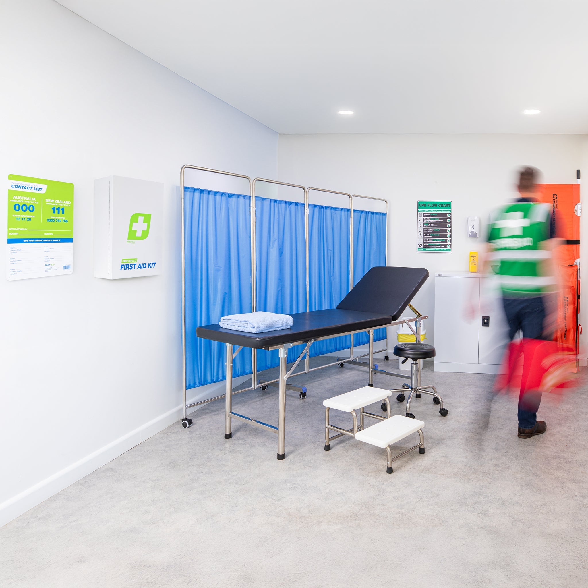 First Aid Room Equipment