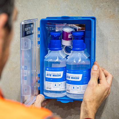 FastAid Focus™ Emergency Eye Wash Station